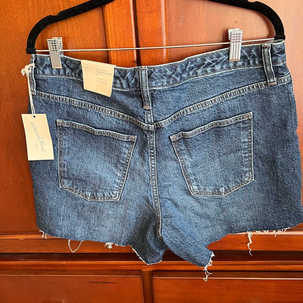 Universal Thread Denim shorts - Picture 2 of 3